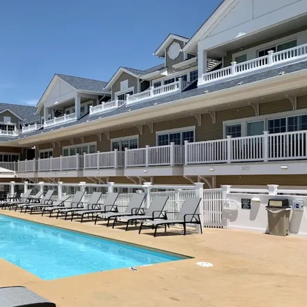 Buy this 3 bed condo on 700 East 10th Street in Ocean City, NJ 08226