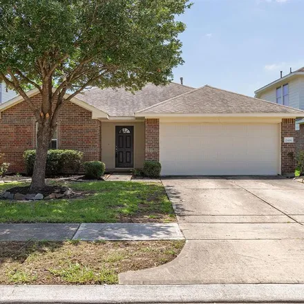 Rent this 3 bed apartment on 28420 Lockeridge Cove Drive in Montgomery County, TX 77386