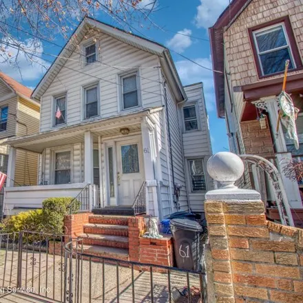 Buy this 3 bed house on 61 Cortlandt Street in New York, NY 10302