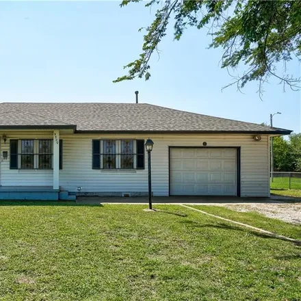 Image 1 - 9520 Northeast 10th Street, Midwest City, OK 73130, USA - House for sale