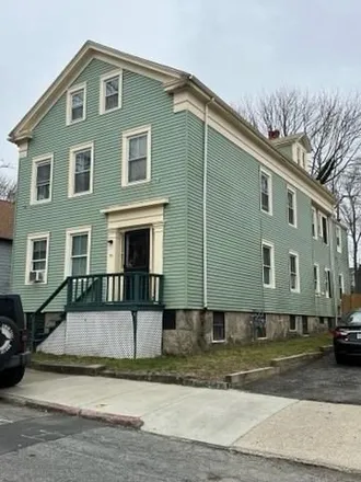 Buy this 8 bed house on 95 Chestnut Street in New Bedford, MA 02740