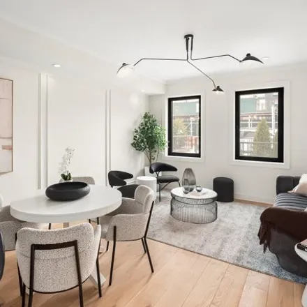 Image 3 - 657 Baltic Street, New York, NY 11217, USA - Townhouse for sale