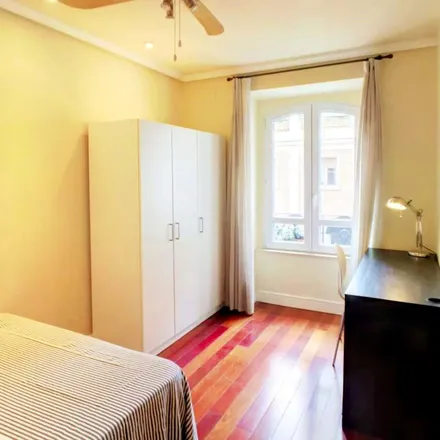 Rent this 1 bed room on Calle de San Bernardo in 58, 28015 Madrid
