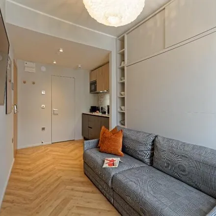 Rent this studio apartment on 6 Neville Street in London, SW7 3AR