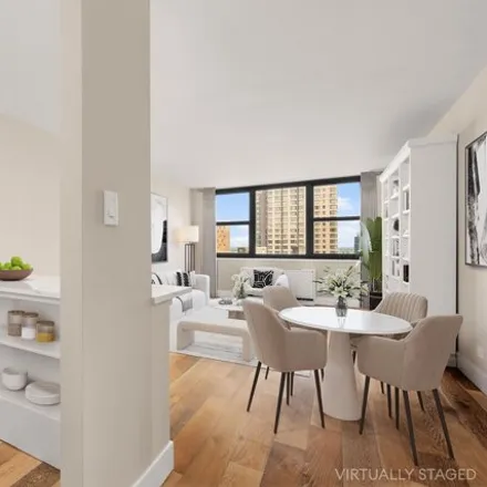 Image 3 - 340 E 93rd St Apt 28H, New York, 10128 - Apartment for sale