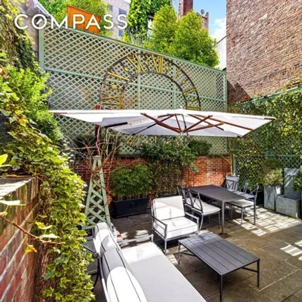 Image 7 - 204 West 21st Street, New York, NY 10011, USA - Townhouse for sale