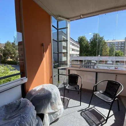 Rent this 3 bed apartment on Tellervonkatu 8 in 40100 Jyväskylä, Finland