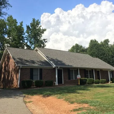 Image 1 - 166 McBeth Road, Cowpens, Spartanburg County, SC 29330, USA - House for sale