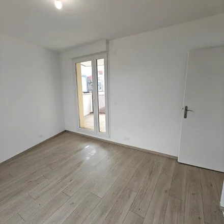 Rent this 3 bed apartment on 60 Rue Maurice Bellonte in 78130 Les Mureaux, France