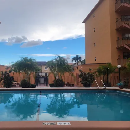 Image 3 - 1800 West 54th Street, Hialeah, FL 33012, USA - Condo for rent