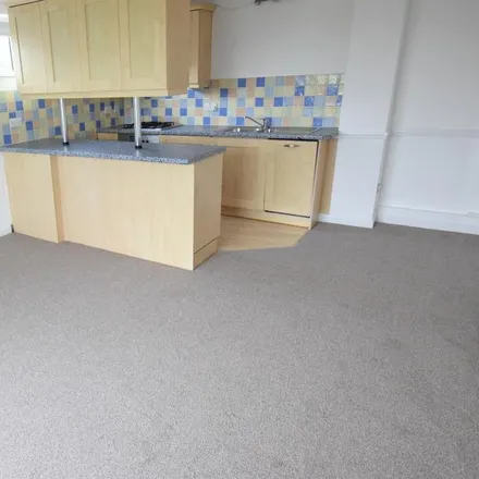 Image 7 - Saltaire, Sea Road, Wick, BH6 4BT, United Kingdom - Apartment for rent