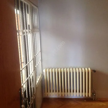Rent this 3 bed apartment on Şehit Feramil Ferhat Kaya Anadolu Lisesi in 533. Sokak, 06550 Çankaya