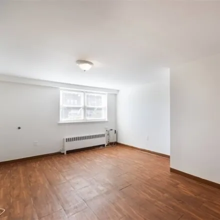 Image 3 - 319 East Broadway, City of Long Beach, NY 11561, USA - Apartment for rent