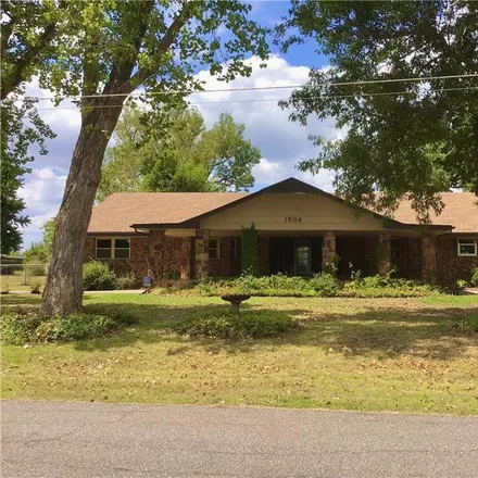 Buy this 4 bed house on 1504 Alice Drive in El Reno, OK 73036