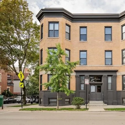 Rent this 4 bed apartment on 2774 North Kenmore Avenue in Chicago, IL 60614