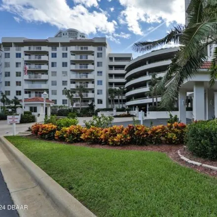 Buy this 3 bed condo on 3 Oceans West Boulevard in Daytona Beach Shores, Volusia County