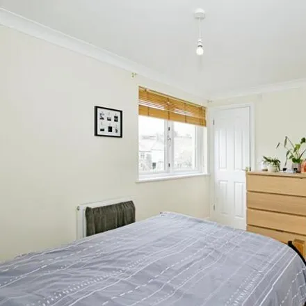 Image 9 - Tresooth Court, Anchor Quay, Penryn, TR10 8GW, United Kingdom - Apartment for sale