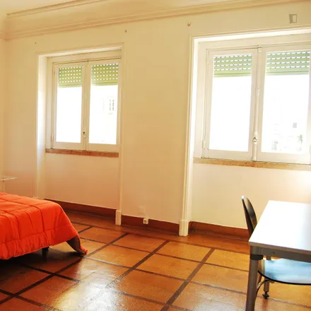 Rent this 5 bed room on Bicicletas Gira Estação 433 in Avenida de Paris, 1000-226 Lisbon