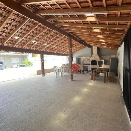 Rent this 2 bed house on Rua Emílio de Menezes in Ocian, Praia Grande - SP