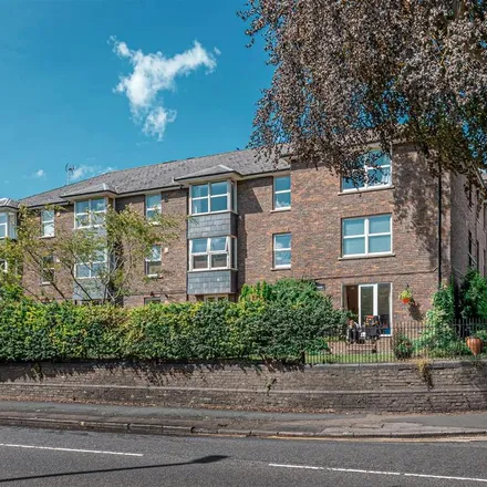 Rent this 2 bed apartment on 37 Harlow Road in High Wycombe, HP13 6AA