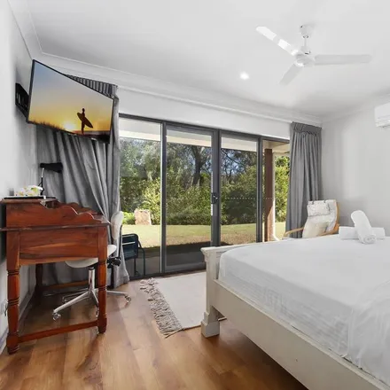 Image 8 - Ningi QLD 4511, Australia - House for rent