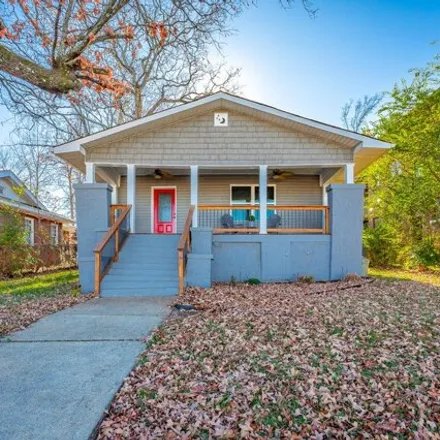 Rent this 3 bed house on 1432 Duncan Avenue in Ridgeside, Chattanooga