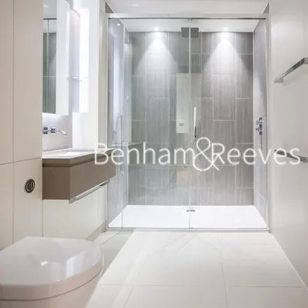 Image 4 - Ariel House, 144 Vaughan Way, London, E1W 2AG, United Kingdom - Apartment for rent