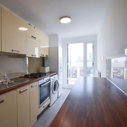 Image 2 - Sleaford House, Blackthorn Street, London, E3 3PW, United Kingdom - Room for rent