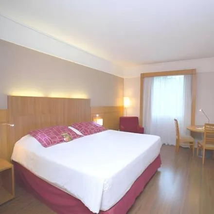 Buy this 1 bed apartment on Bristol Hotel Santo André in Avenida Industrial 885, Jardim
