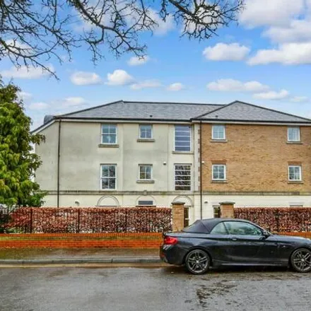 Buy this 1 bed apartment on Glen View in Gravesend, DA12 1LS