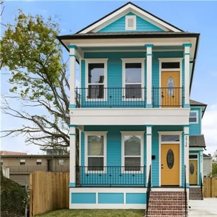 Rent this 3 bed house on 2715 Magnolia Street in New Orleans, LA 70113