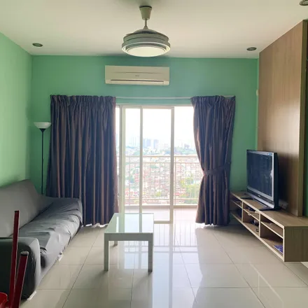 Rent this 3 bed apartment on 7-Eleven in Jalan 3/149E, Sri Petaling
