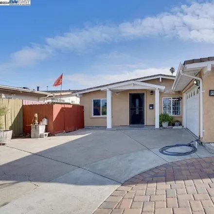 Image 3 - 27418 Portsmouth Avenue, Hayward, CA 94545, USA - House for sale