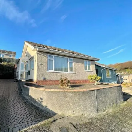 Buy this 2 bed house on Limeslade Drive in Mumbles, SA3 4JR