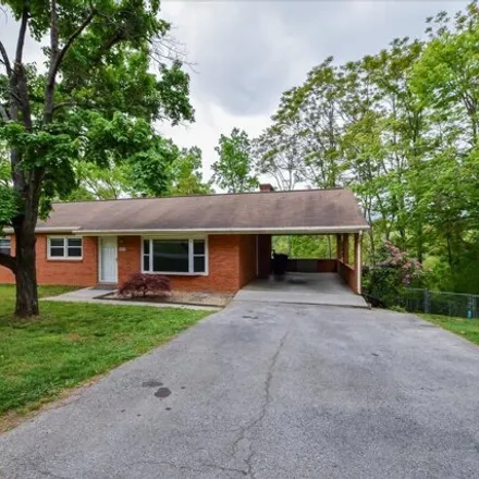 Buy this 5 bed house on 3273 Rasmont Road in Cave Spring, VA 24018
