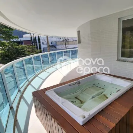 Buy this 2 bed apartment on Avenida Fleming in Barra da Tijuca, Rio de Janeiro - RJ