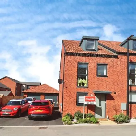 Buy this 4 bed townhouse on 20-36 Cater Drive in Yate Rocks, BS37 7EG