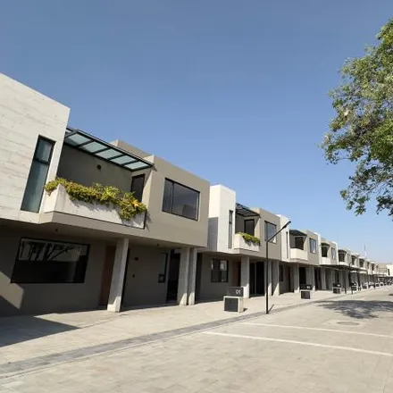 Image 2 - Liceo del Valle de Toluca, Avenida Estado de México, 52140 Metepec, MEX, Mexico - House for sale