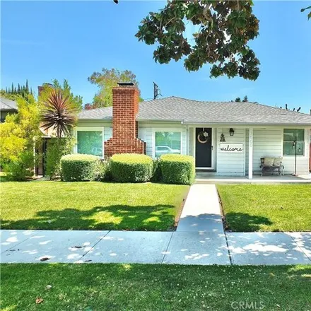 Buy this 4 bed house on 3494 Rose Avenue in Long Beach, CA 90807