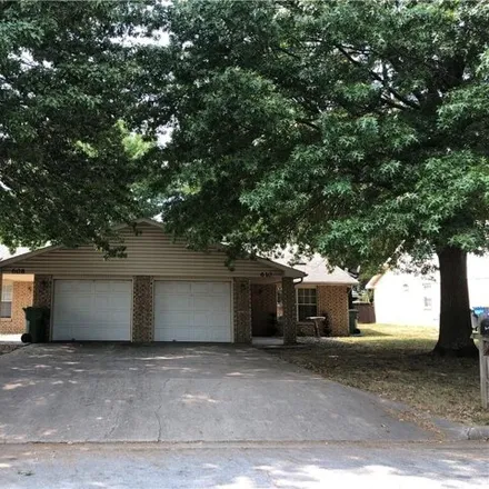 Buy this studio house on 608 North 36th Street in Rogers, AR 72756