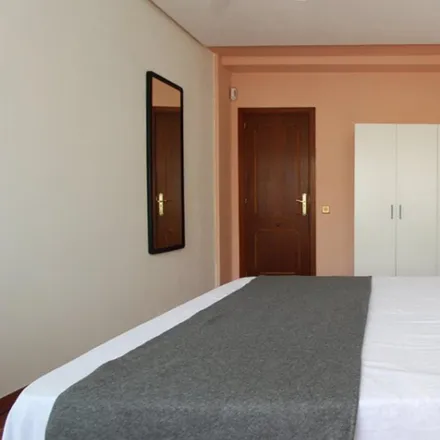 Image 2 - Paseo de la Castellana, 215, 28029 Madrid, Spain - Room for rent