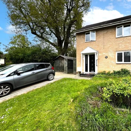 Rent this 3 bed duplex on Cole Green Lane in Welwyn Garden City, AL7 3DE