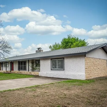 Rent this 4 bed house on 295 Elizabeth Drive in Del Rio, TX 78840
