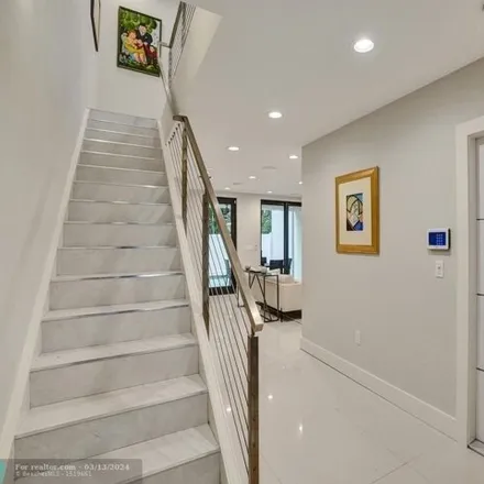 Image 6 - 225 Northeast 13th Avenue, Fort Lauderdale, FL 33301, USA - Townhouse for sale