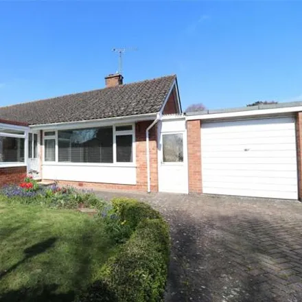 Buy this 4 bed house on 10 Cresswell Avenue in Taunton, TA2 6LR