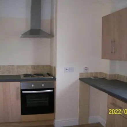 Image 7 - Overpool, Overpool Road / Railway Station, Overpool Road, Ellesmere Port, CH66 3LW, United Kingdom - Apartment for rent