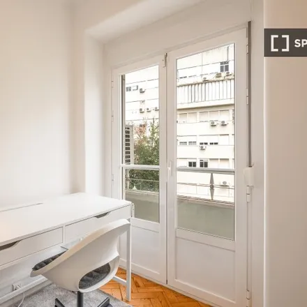 Rent this 5 bed room on Instituto Superior Técnico in Avenida Rovisco Pais 1, 1049-001 Lisbon