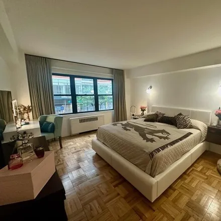 Image 6 - Morton Williams, 908 2nd Avenue, New York, NY 10035, USA - House for rent