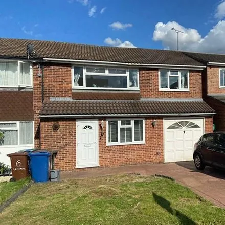 Buy this 3 bed house on Lanchester Drive in Banbury, OX16 1DU