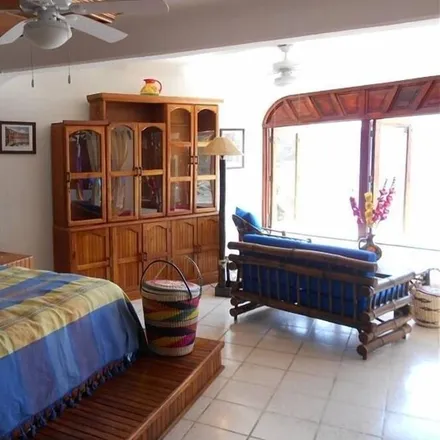 Rent this 2 bed condo on Zihuatanejo in 40080 Iguala, GRO